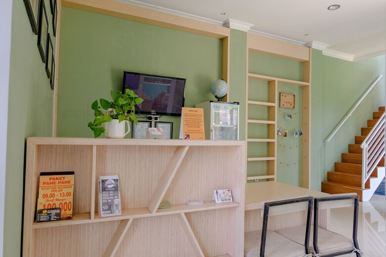 Hostal Spot On 1712 Griya Shanta Residence