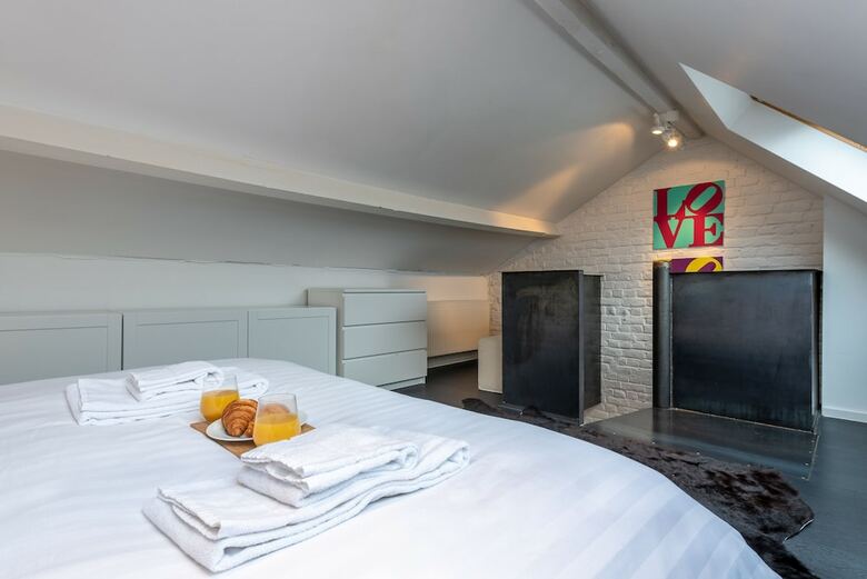 Apartamentos Europea Luxury Duplex Residence Flagey
