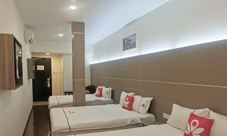 Hotel Zen Rooms Ambassador Residence