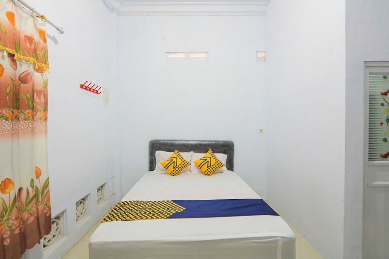 Hostal Spot On 1797 Narita Family Residence
