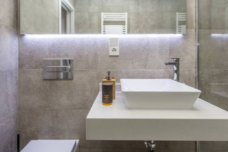 Apartamentos Espectacular Piso de Dise�o Junto Al Palacio Real
