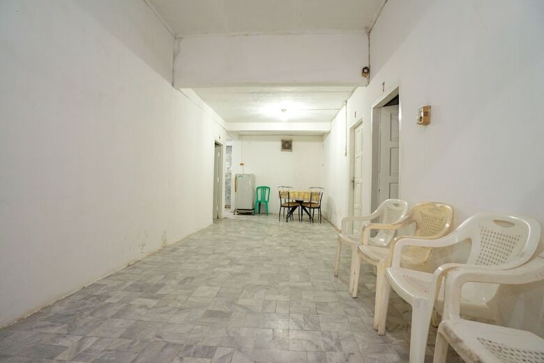 Hotel Oyo 1868 Penginapan Sekip