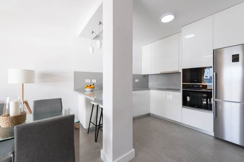 Bright Beachfront Apartment