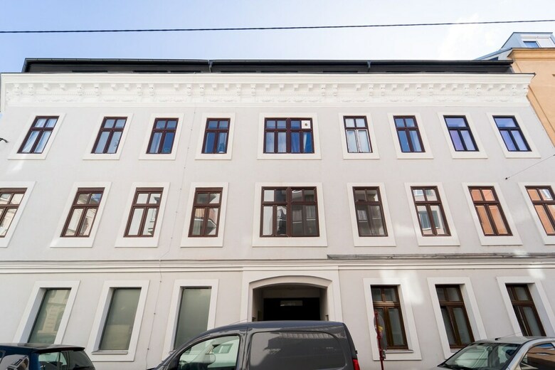 Bright And Charming Apartment Close To The Center