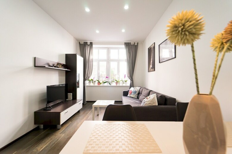Bright And Charming Apartment Close To The Center