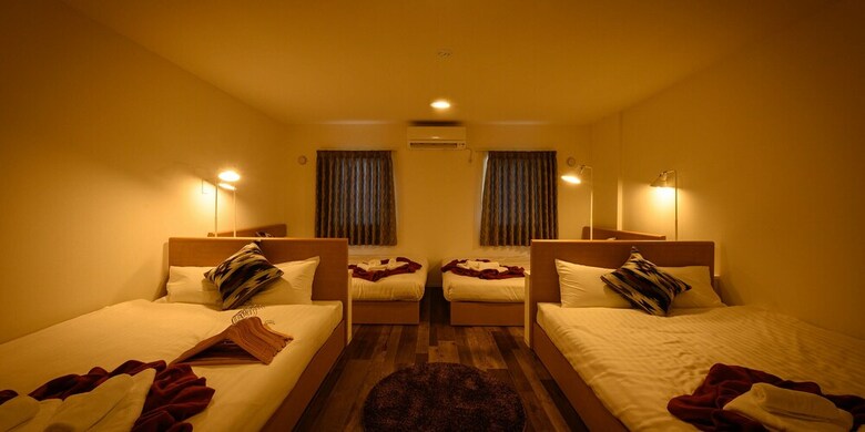 Apartamentos Casa de La Familia