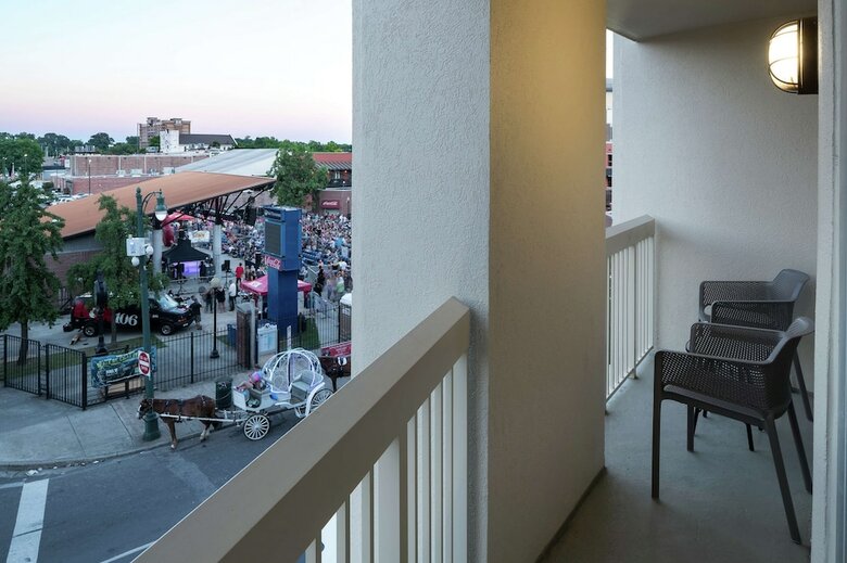 Hotel Hampton Inn & Suites At Beale Street (.)
