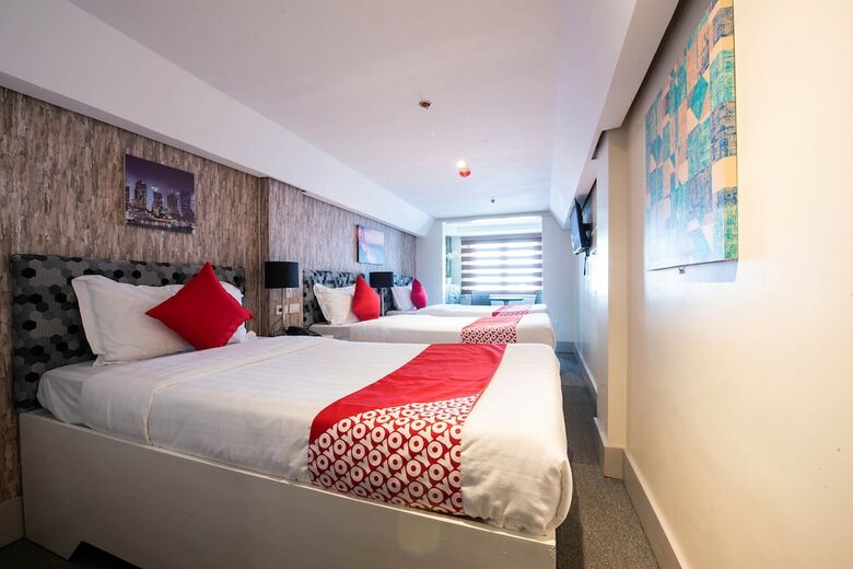 Hotel Oyo 492 Sunset View Ridge Residences