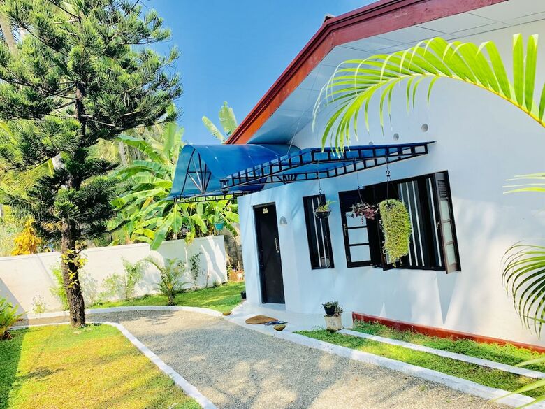 Hotel Michs Beach Villa - Maggona