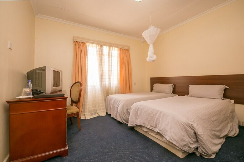 Olive Gardens Hotel
