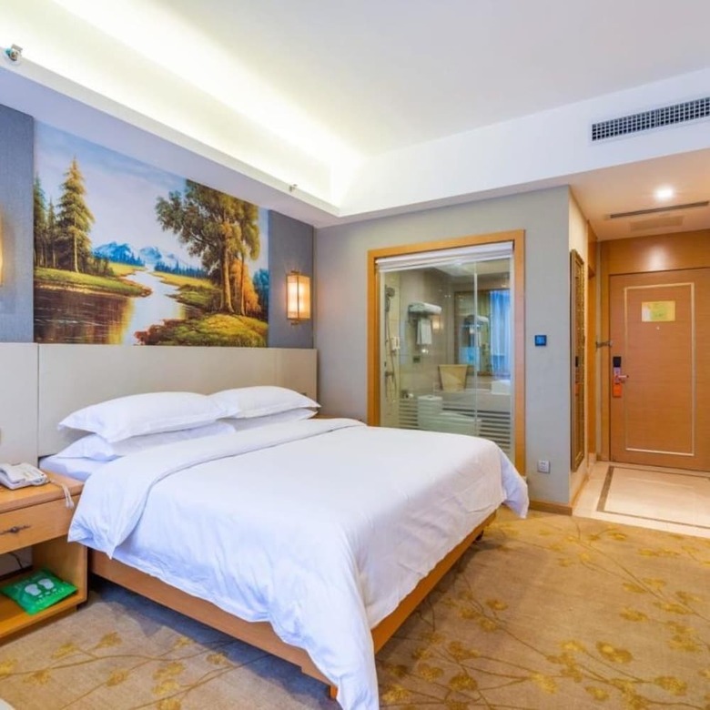 Vienna International Hotel Wuyi Square