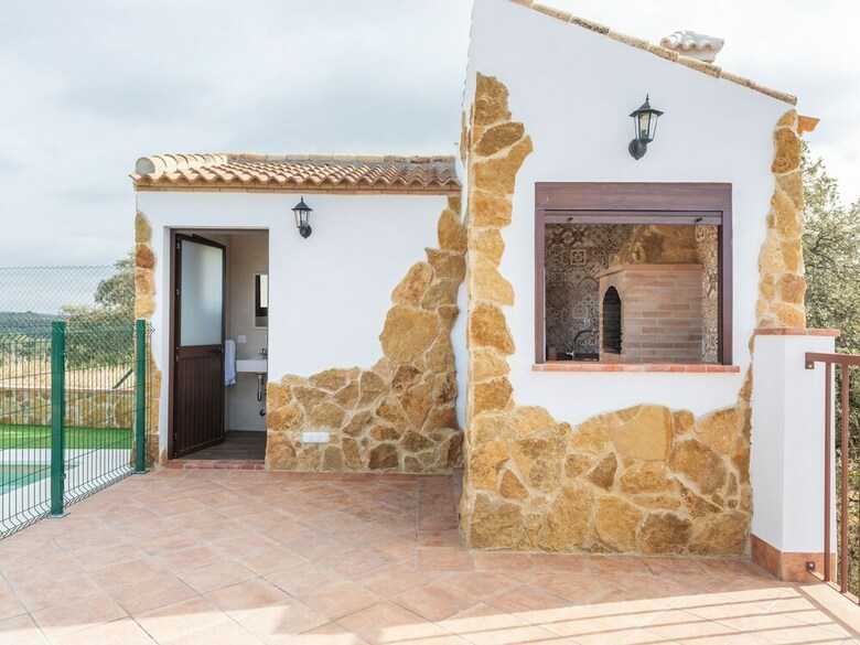 Quaint Holiday Home In Sevilla With Swimming Pool