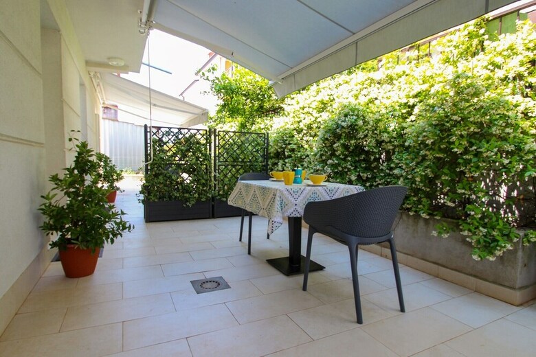 Apartamentos Karmen