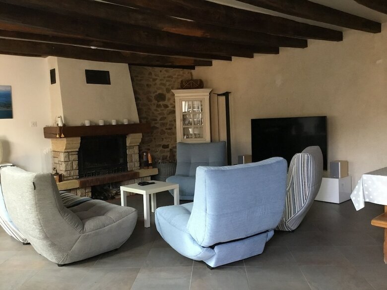 Ty Elisther - Maison de Charme � Saint-colombier