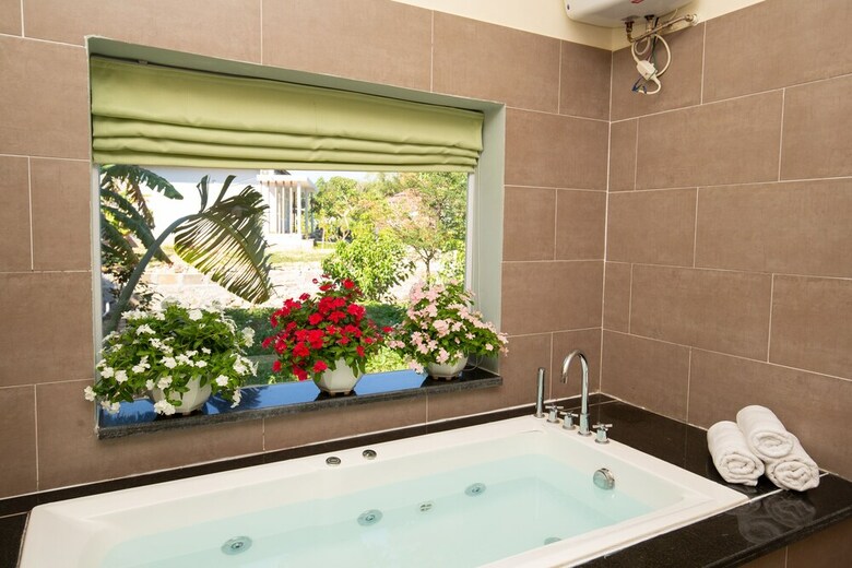 Hotel Hoang Bach Resrot