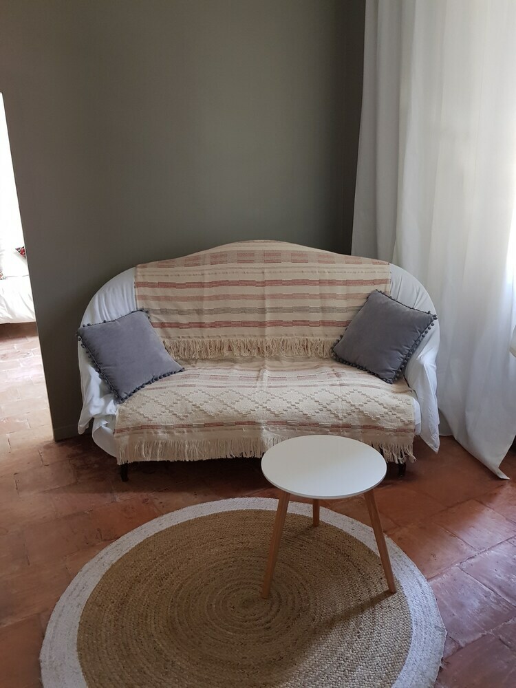 Bed & Breakfast Chambres D'hotes Au Centre de Sigean