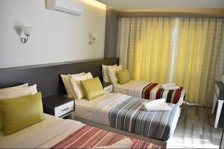 Bone Apart Otel