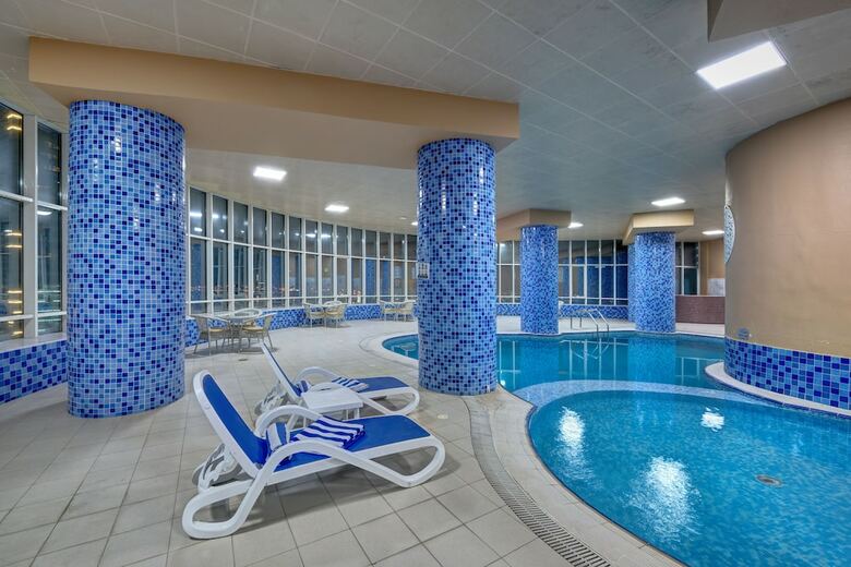 Aryana Hotel