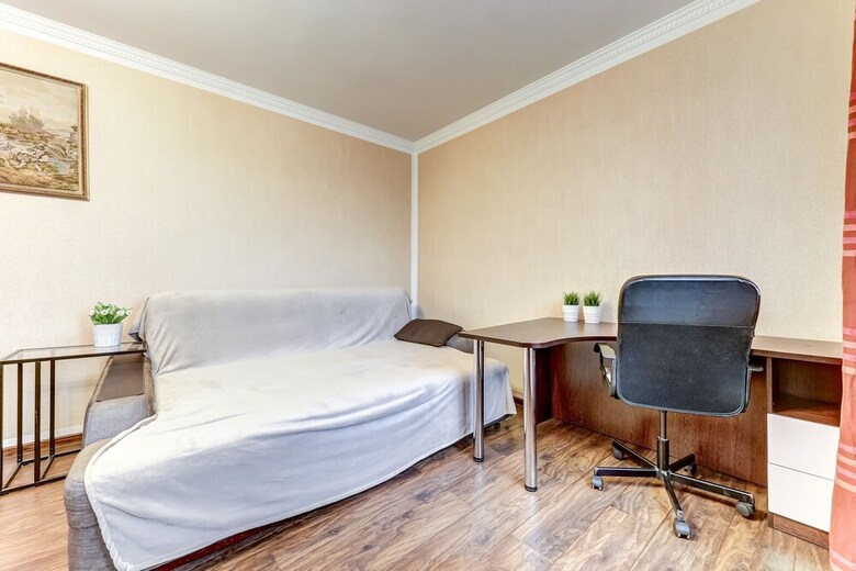 Ag Apartment John Reed 4/1