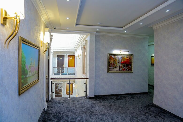 Globus Hotel