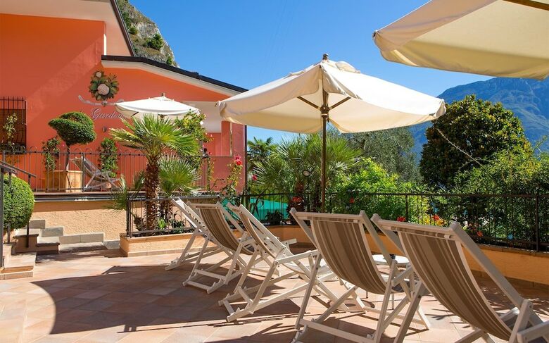 Relax Hotel La Gardenia & Villa Oleandra