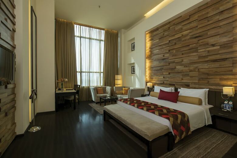 Multitude Hotel