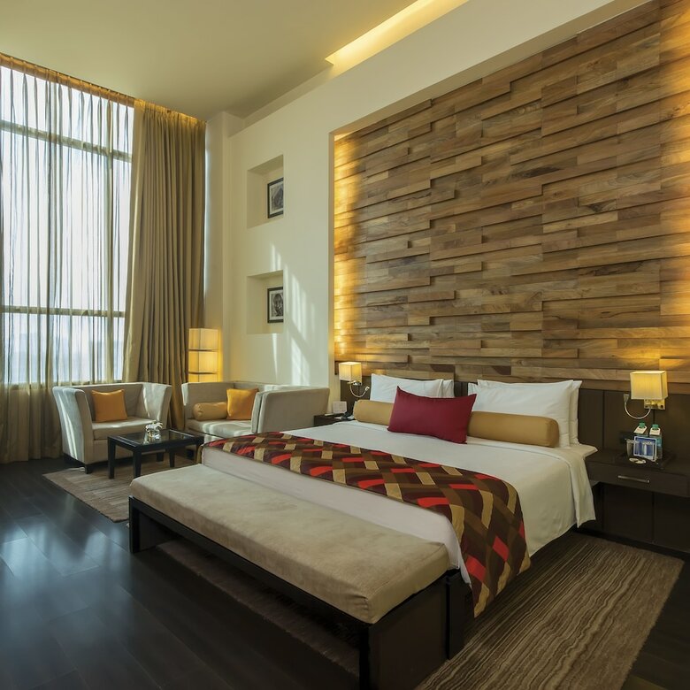 Multitude Hotel