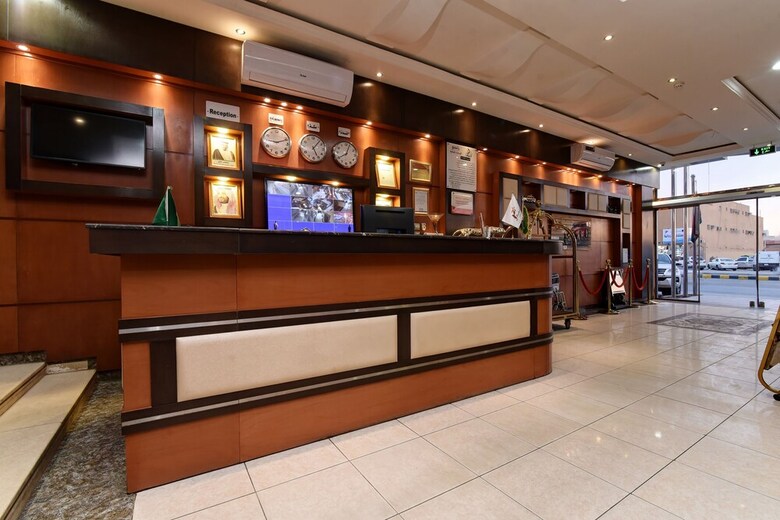 Hotel Oyo 360 Rahati Branch 1