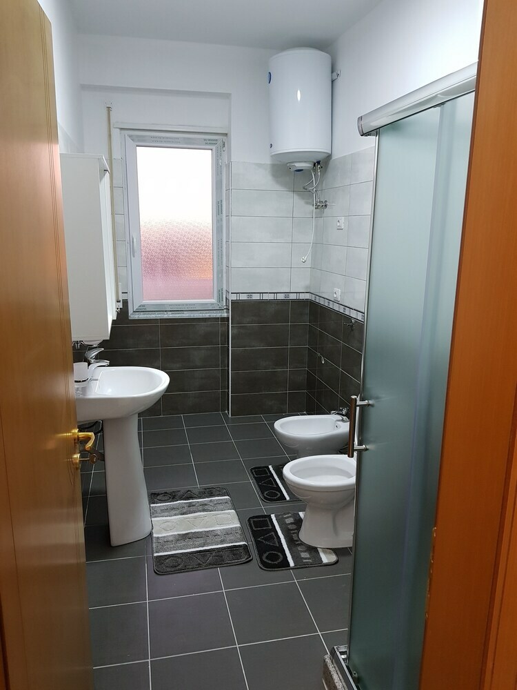 Apartments 3 Lights Shkoder