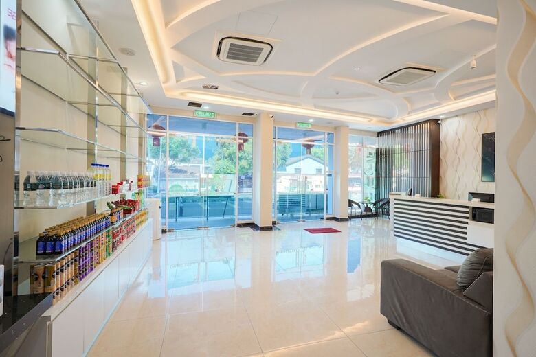 Oyo Capital O 89647 Atta Hotel