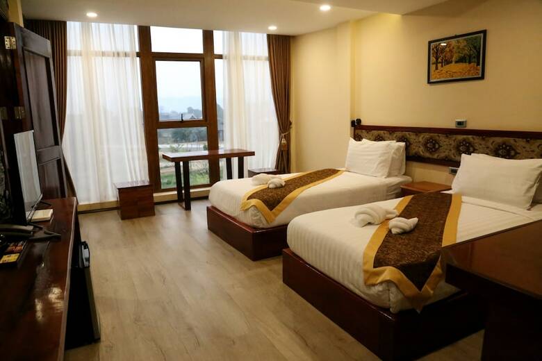 Lisha Grand Hotel