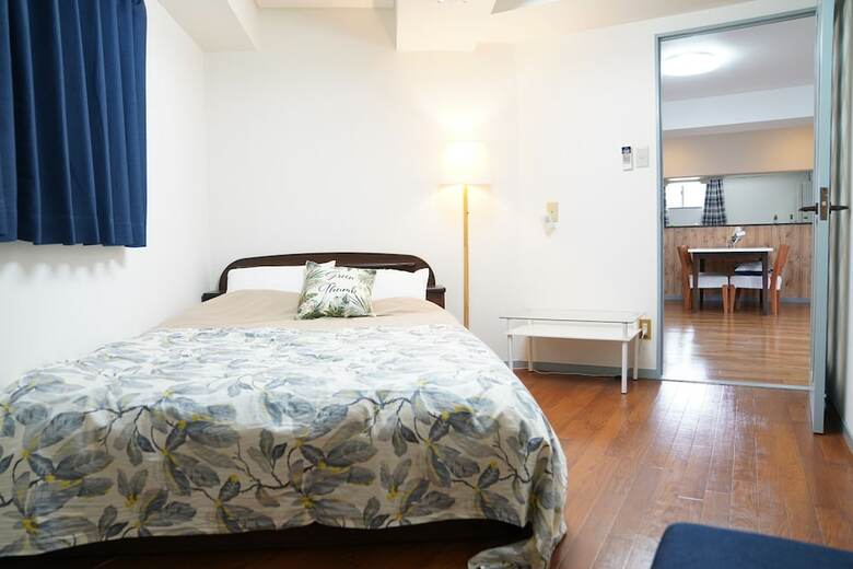 Metro Daikoku Apartment