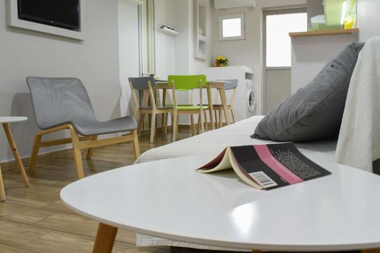 Apartamentos Stylish Maisonette Near The Sea &the City Center