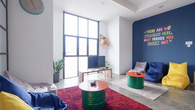 Hostal Fello Bnb Hostel Kuta - Adults Only