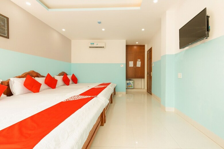Oyo 621 Hoang Truong Hotel