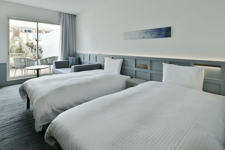 Hotel Lequ Okinawa Chatan Spa & Resort