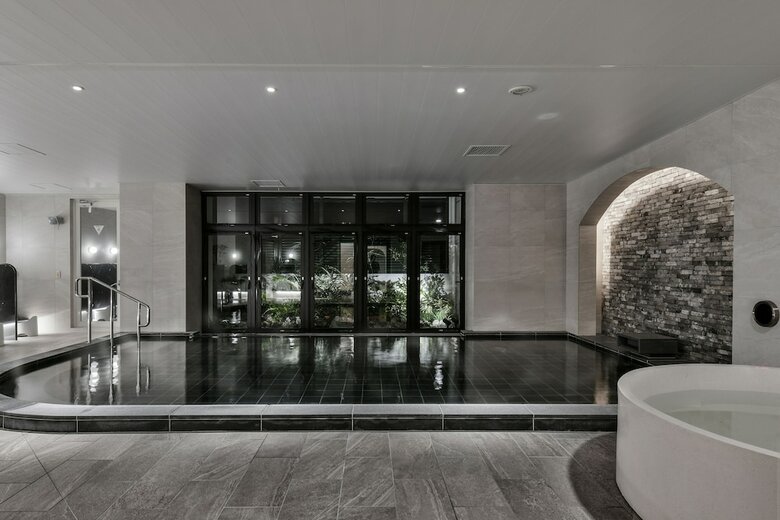 Hotel Lequ Okinawa Chatan Spa & Resort