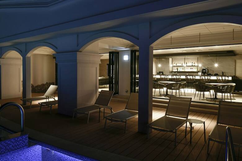 Hotel Lequ Okinawa Chatan Spa & Resort