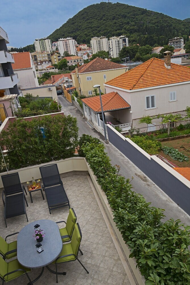 Apartment Michelle - 2 Bedrooms,terrace, Sea View