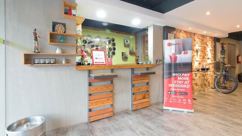 Hotel Reddoorz Plus @ Taft North Mandurriao