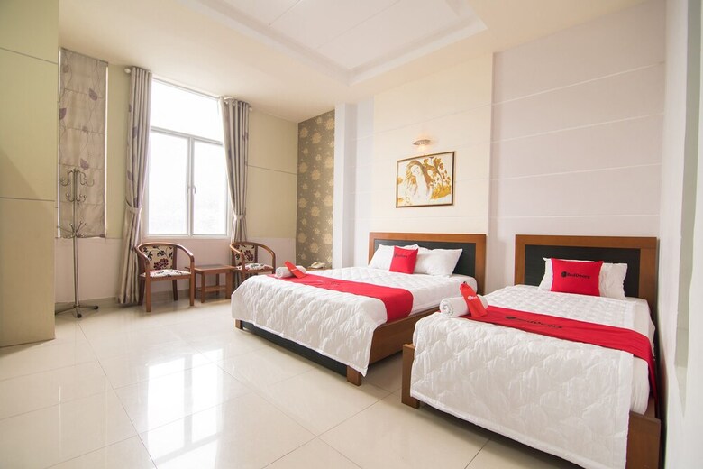 Hotel Reddoorz Near Saigon Zoo 3