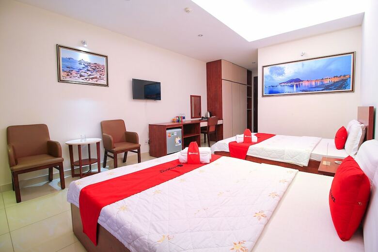 Hotel Reddoorz Plus @ Tran Phu