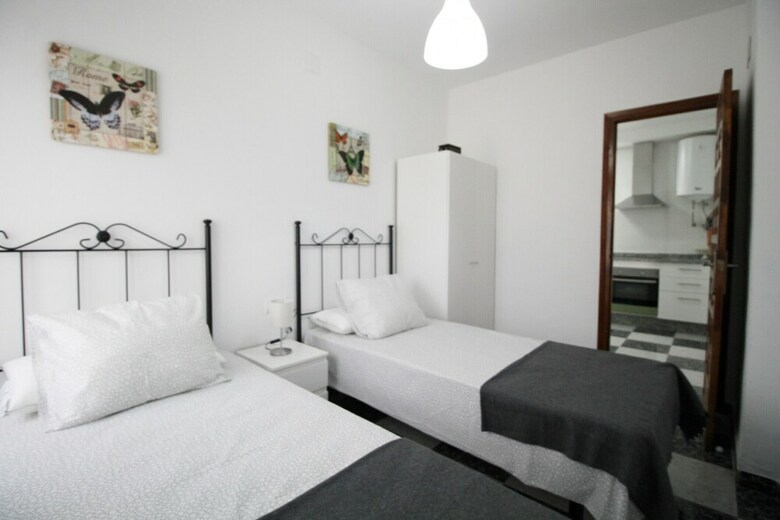 1070 Villa Rosario