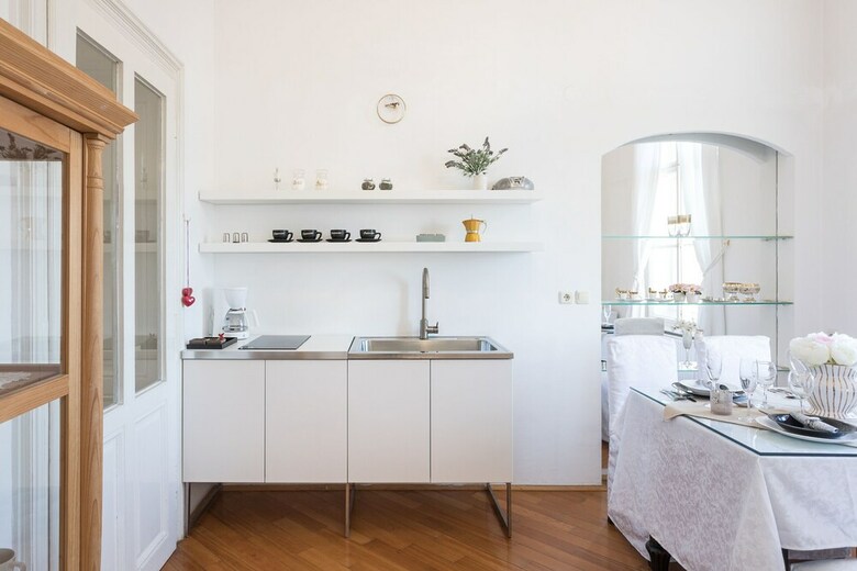 Bright 1bdr Apartment In The City Center