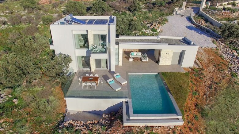 'phantom Villa'