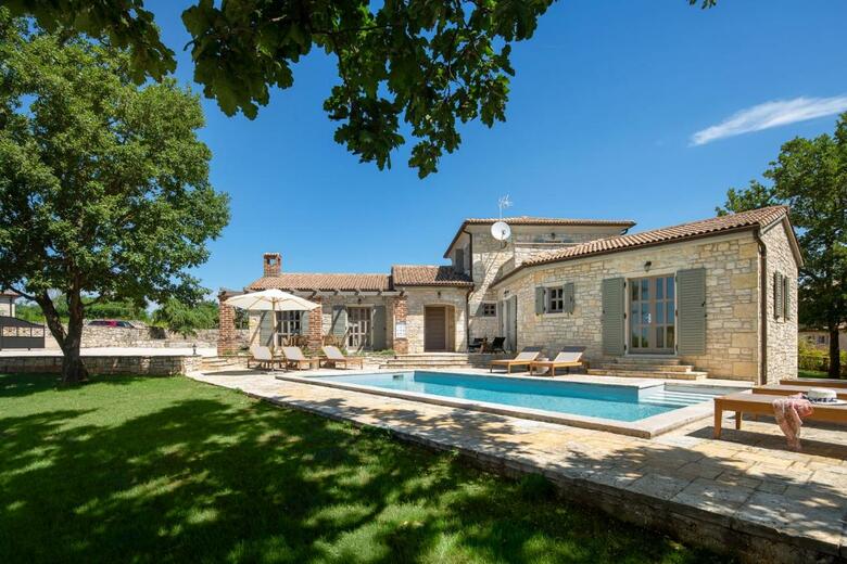 Villas Sv. Antona By Istarski Dvori