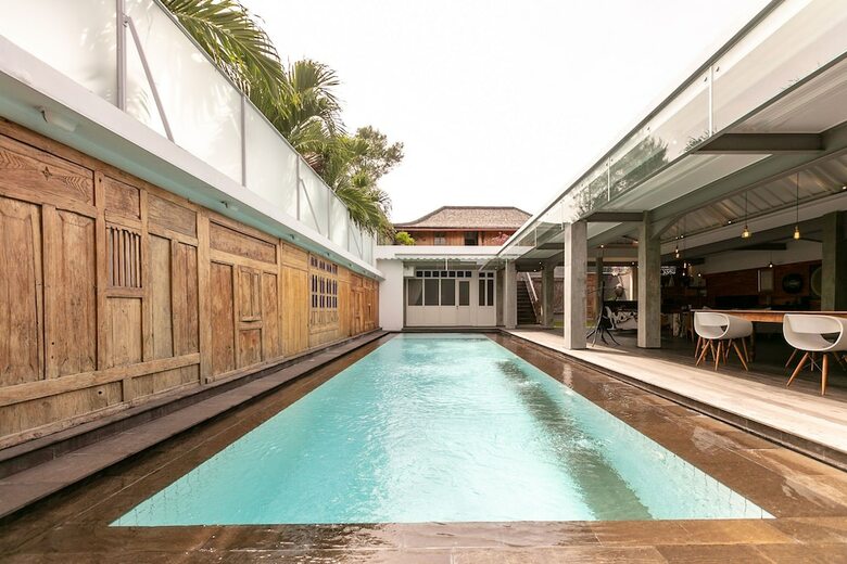 Villa Layang Layang