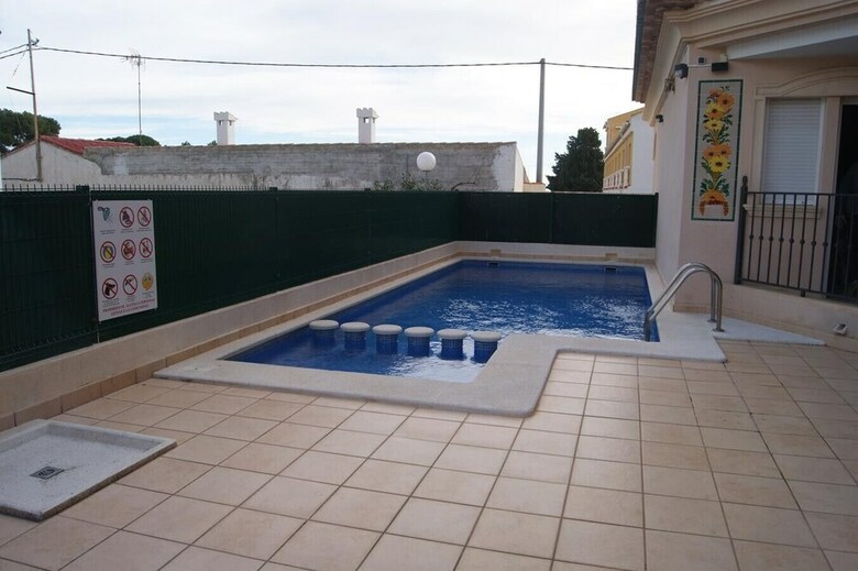 Apartamentos Marineu Los Almendros