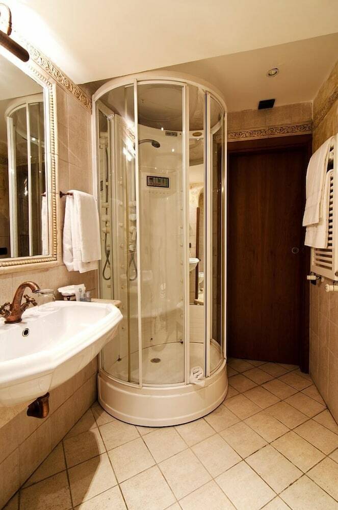 Cenci Bed & Breakfast