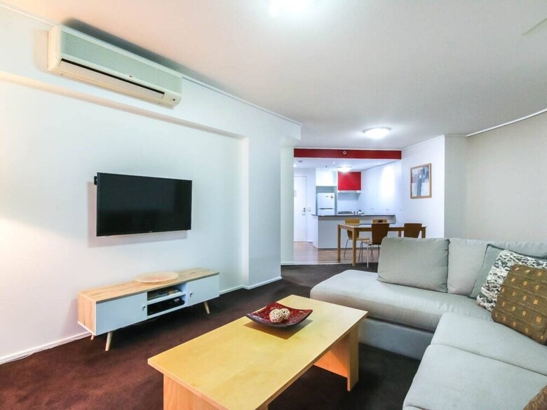 Amazing Brisbane Cbd 2 Bedroom Apartment With River Views